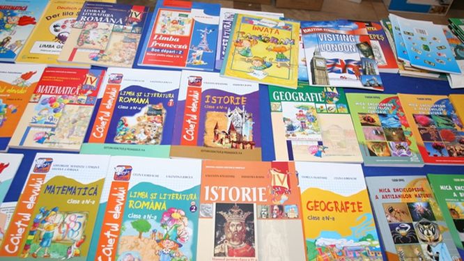 Ministerul Educației a aprobat o nouă serie de manuale școlare pentru elevii de clasa a V-a