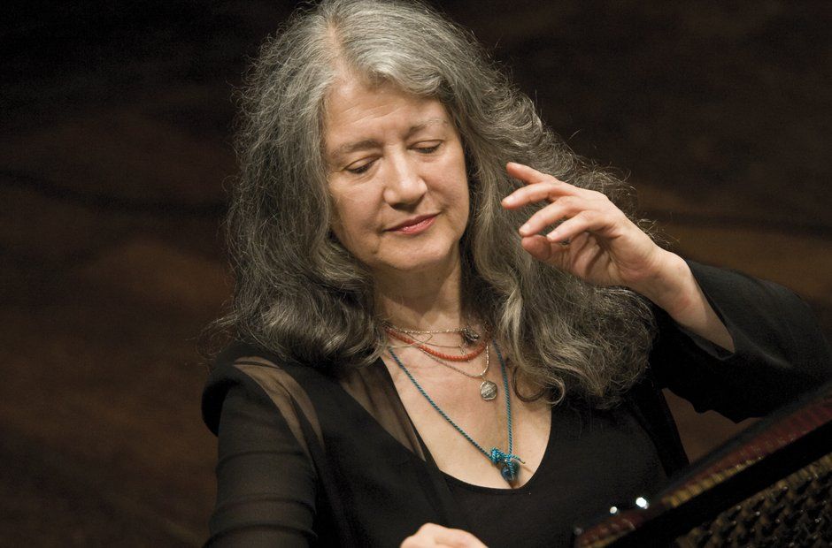 Legendara pianistă Martha Argerich revine pe scena Festivalului Enescu 2017, după zece ani