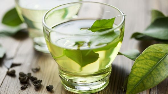 A înlocuit cafeaua de dimineață cu ceaiul verde timp de o săptămână. Iată ce schimbări a observat