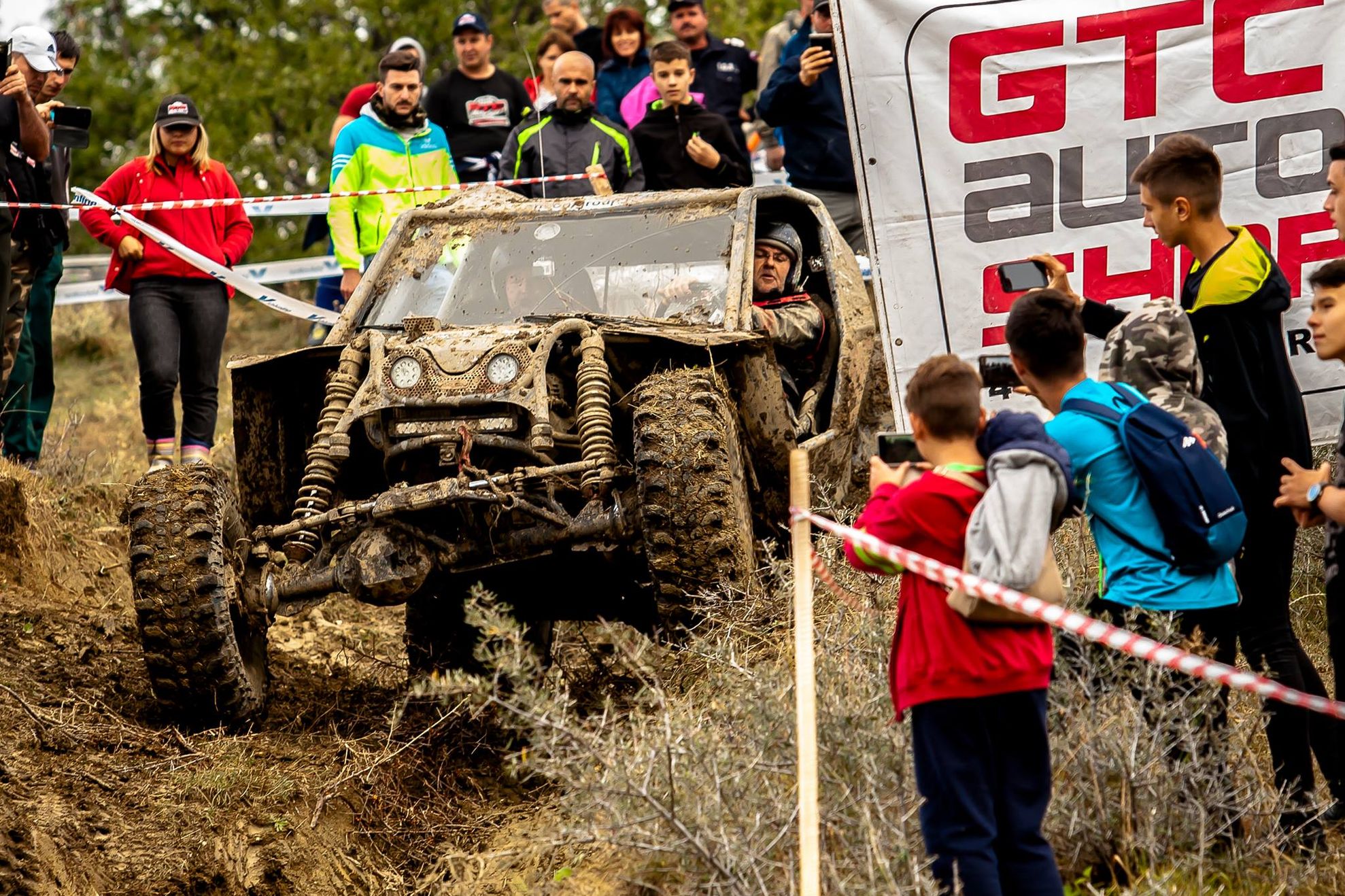 Ziua cea mai lungă la off-road! Piloții vor concura timp de 24 de ore 