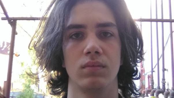 Reacţie dură a unui senator, după ce mai mulţi elevi au fost obligaţi să se tundă