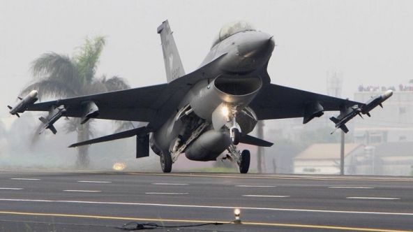 Noi avioane de luptă pentru Armata Română. "Un element de descurajare în regiunea Mării Negre"