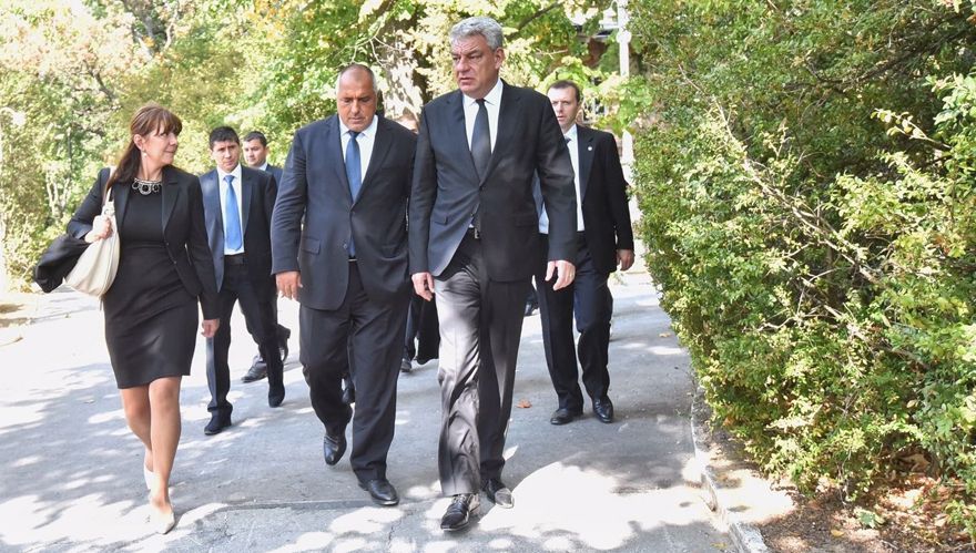 Premierul Mihai Tudose: România va fi în Schengen în 2018