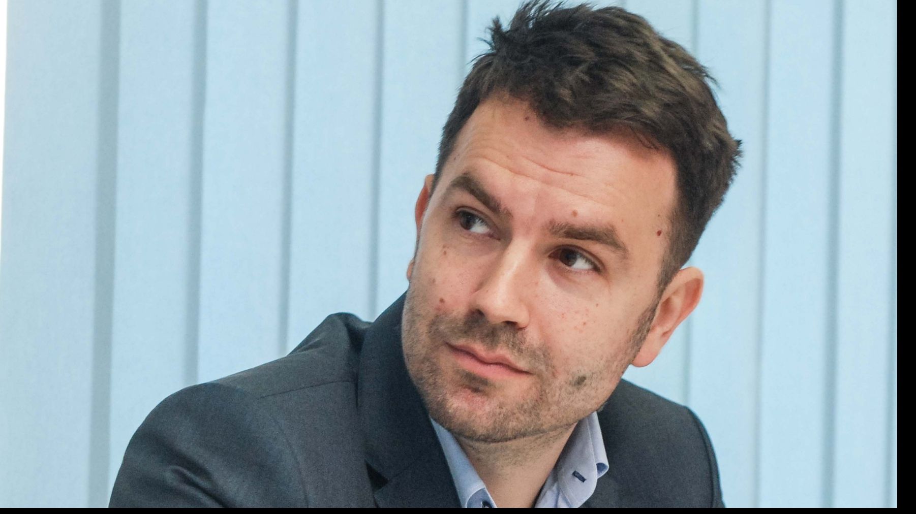 Deputat, către ministrul Transporturilor: Aţi umplut CA-urile de pile de la partid, rude, fiice!