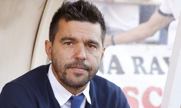 Cosmin Contra, implicat într-un accident rutier. Care este starea antrenorului echipei naţionale?