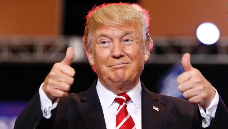 Prima reacţie a lui Trump după ce fostul său şef de campanie a fost inculpat