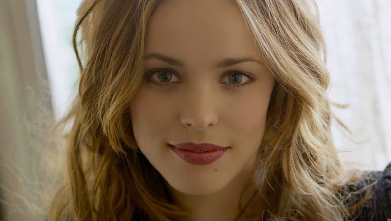Actrițele Rachel McAdams și Selma Blair îl acuză pe regizorul James Toback de hărțuire sexuală