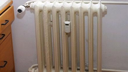 Sfârșit tragic! O angajată Kaufland s-a spânzurat de un calorifer, după ce a fost părăsită de iubit