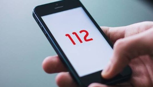 Tânără amendată după ce a sunat la 112 pentru a sesiza un posibil furt. Motivul este halucinant