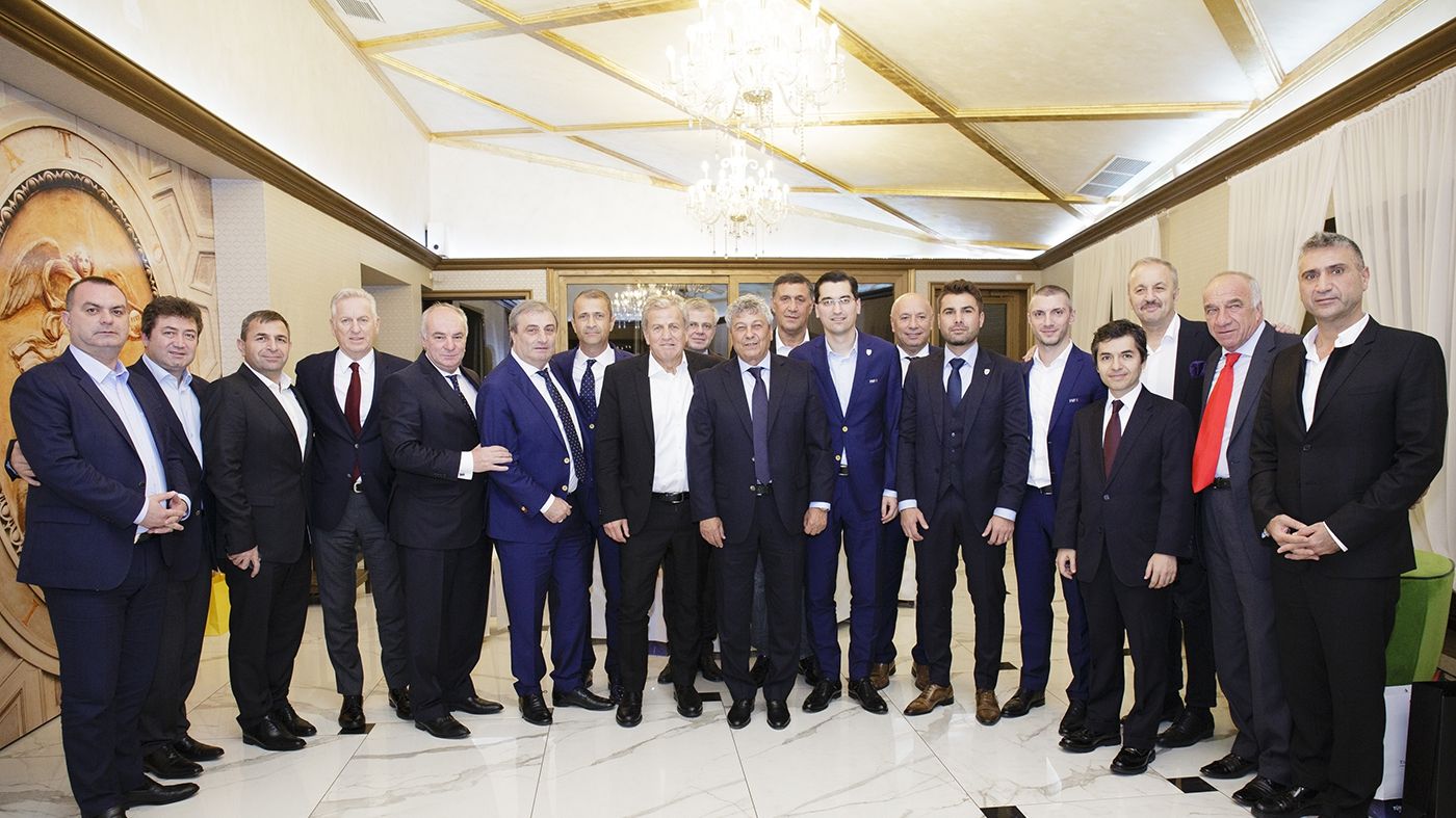 ROMÂNIA-TURCIA, AMICAL. Mircea Lucescu și-a revăzut foștii jucători înainte de meciul de la Cluj