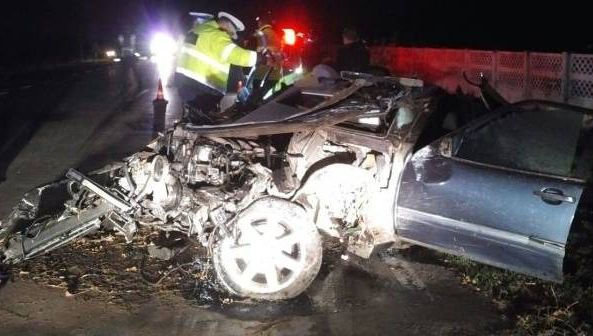 ȘOCANT! Mașina unui club de fotbal, implicată într-un accident la Brăila. Două persoane au murit