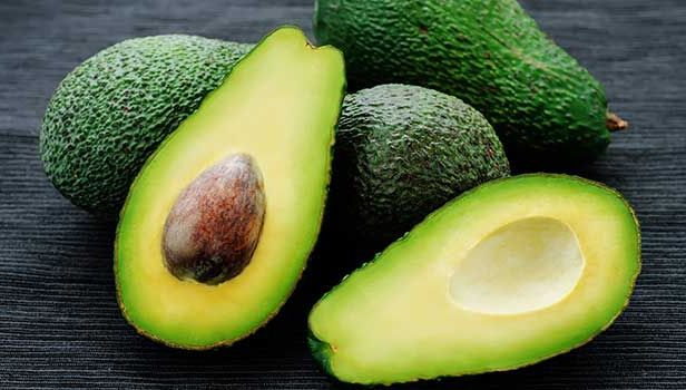 5 întrebuinţări mai puţin cunoscute ale fructului de AVOCADO