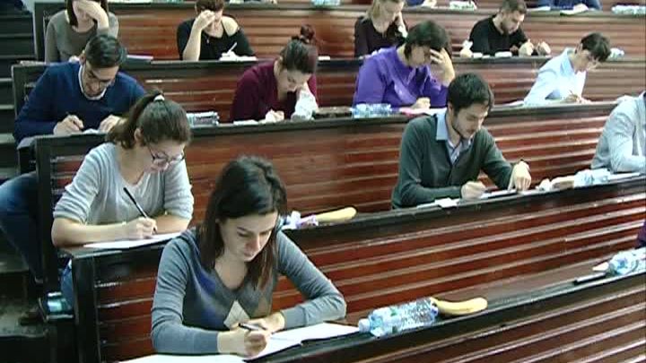 Scandal uriaş după examenul de rezidenţiat din Capitală. "Aţi izgonit alţi medici din ţară"