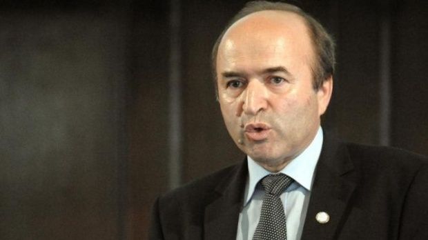 Tudorel Toader: ”Vrem să suplimentăm numărul de personal din sistemul penitenciar”