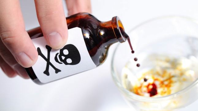 Și-a ucis cu otravă toată familia dintr-un motiv HALUCINANT. Polițiștii au fost șocați