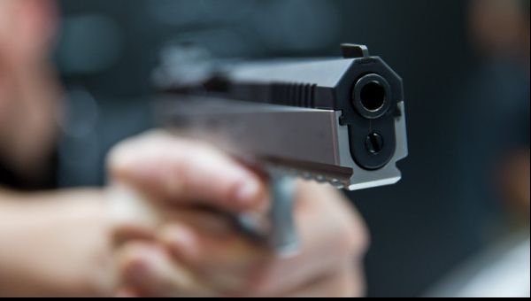 Polițistul din Olt, împușcat de iubita lui, a murit