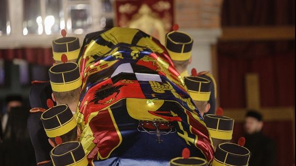 Regele Mihai a fost înmormântat. România şi-a scris o nouă filă din ISTORIE - FILMUL COMPLET