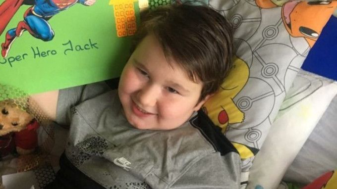 TULBURĂTOR! Un copil de 8 ani a încercat să se sinucidă. Ce mesaje de adio a scris