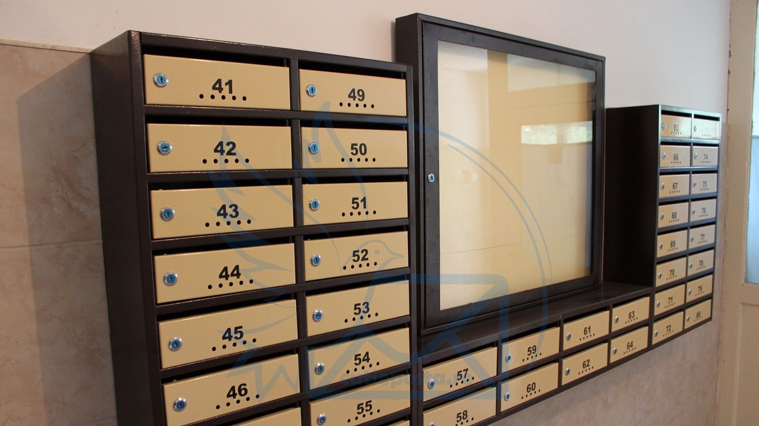 Ce se întâmplă dacă citești scrisorile vecinilor