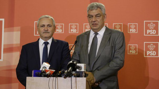 Întâlnire Dragnea-Tudose la petrecerea PSD de Sf. Nicolae. Discuţii despre mitingurile #AJUNGE