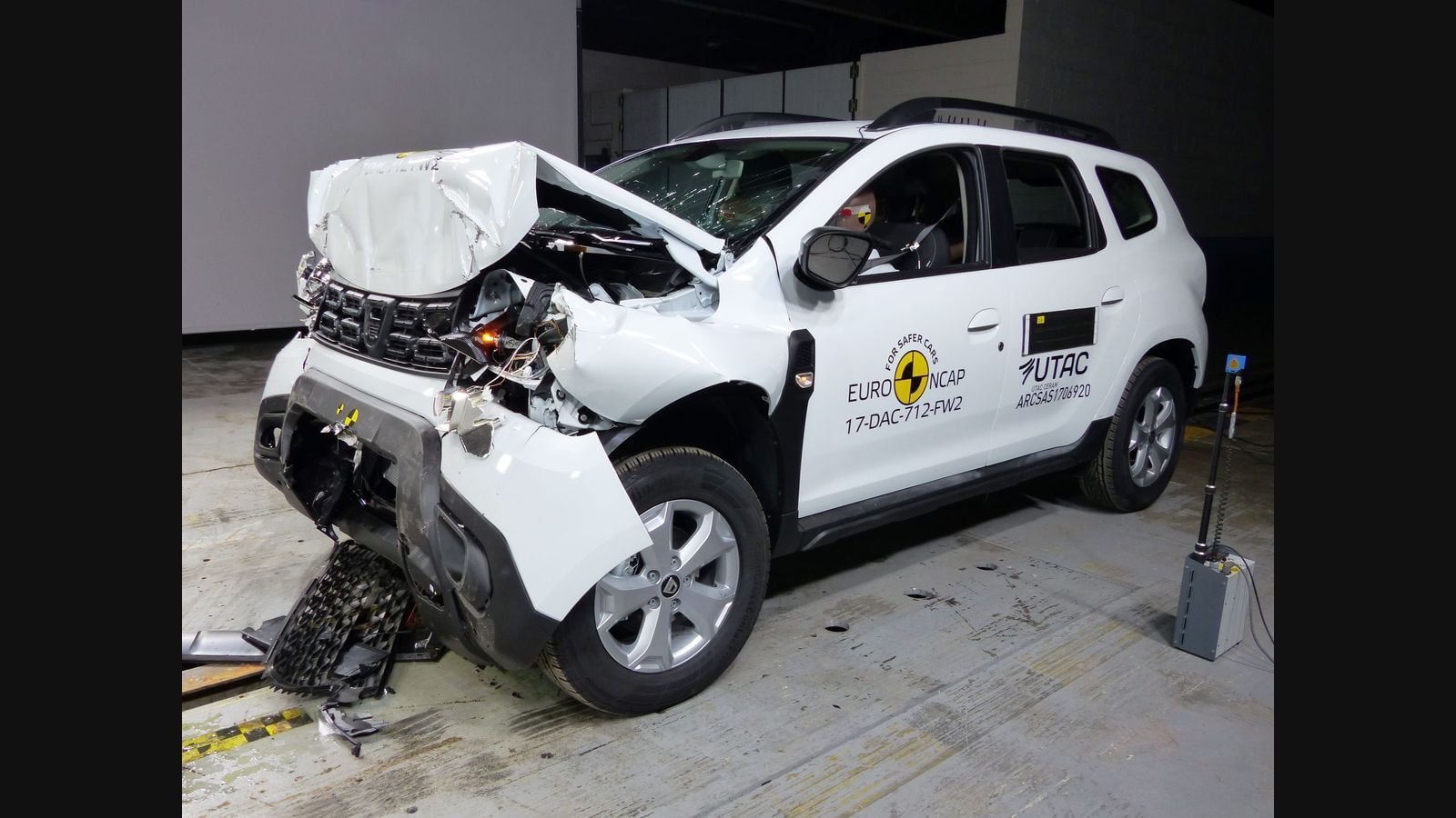 Dacia Duster. Veşti proaste despre Dacia Duster 2. Dacă aţi cumpărat-o, atenţie! Maşina...