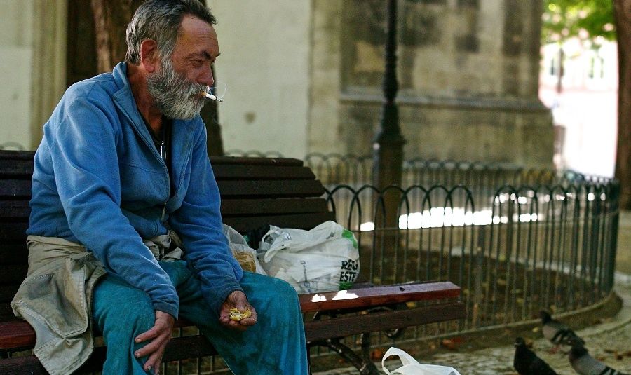 Eurostat: Angajaţii români, cei mai expuşi riscului de sărăcie