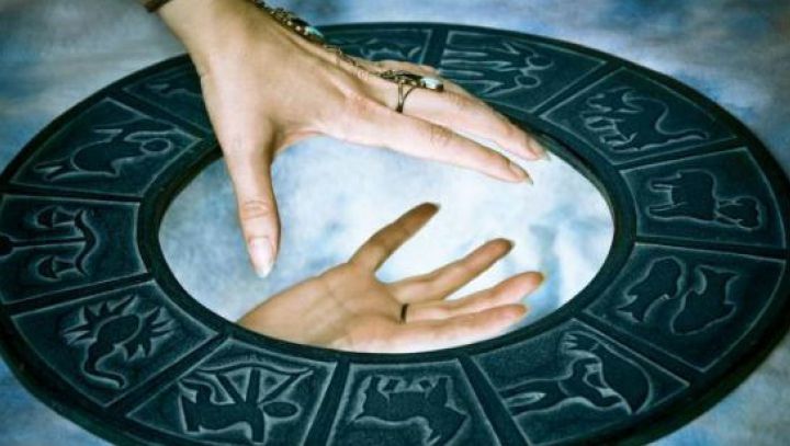Horoscopul întunecat: Iată în ce constă secretul magiei negre!