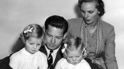 REGELE MIHAI. Viaţa regelui în EXIL bate orice film. Cum a trăit cu familia sa