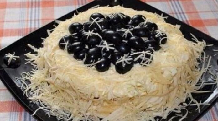 Salata „Perla neagră” pentru Revelion. Vei avea noroc cu carul în 2018 dacă o vei mânca