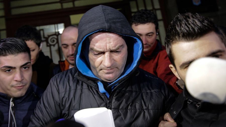 SURSE: Poliţistul pedofil a recunoscut tot
