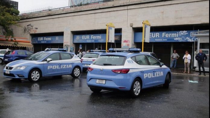 Femeie împinsă sub roţile metroului de un necunoscut. S-a întâmplat la Roma