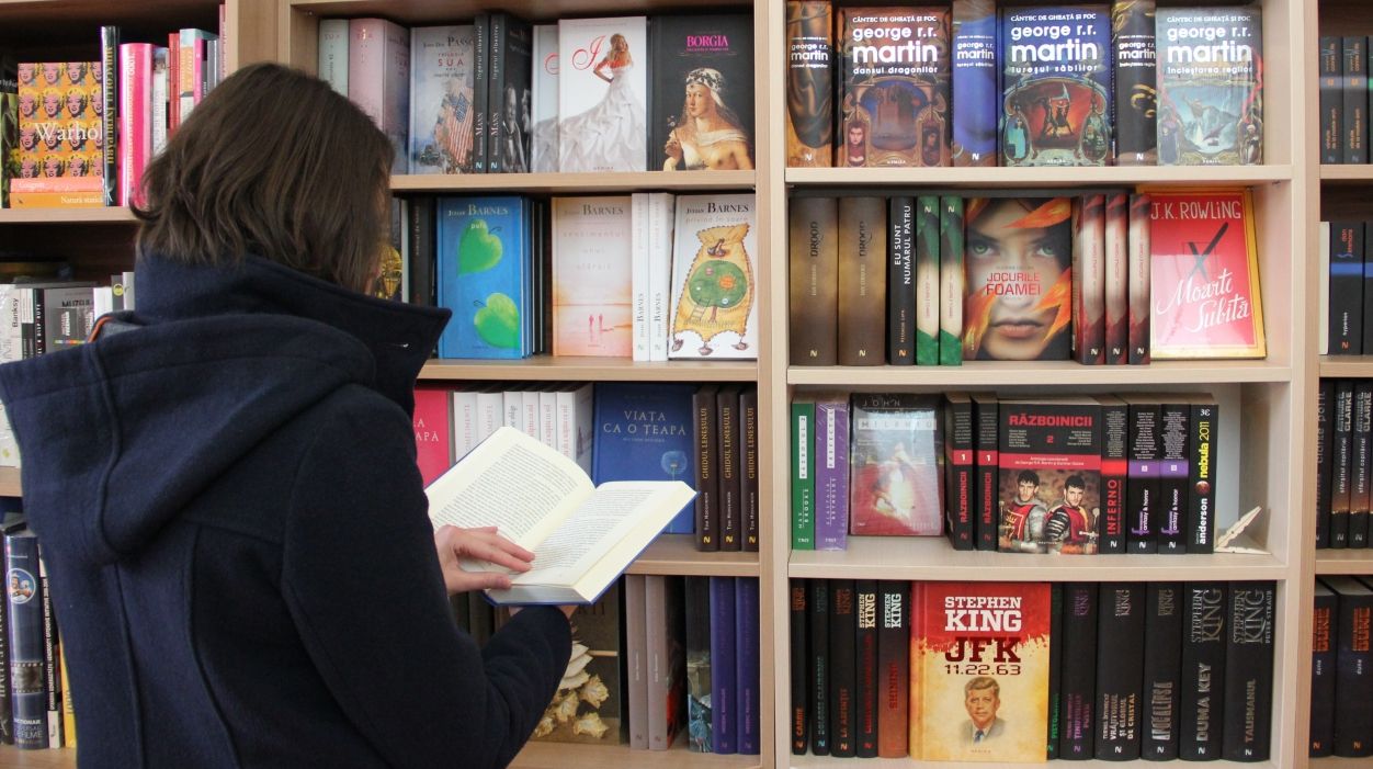 "Lăsați-ne să muncim!" Editurile cer Guvernului să renunțe la modificările aduse Declarației 600