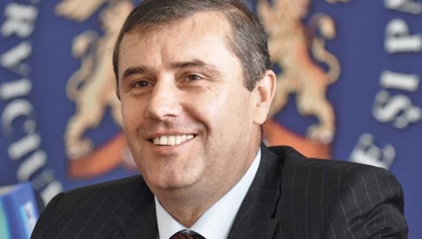 Cine este, de fapt, generalul Lucian Pahonţu, cel care ar fi spus că Dragnea va fi executat