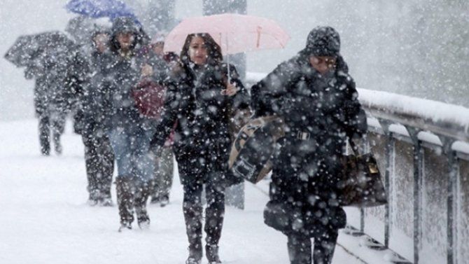 Anunțul de ultima oră de la METEO: maxime negative, ninsorile se extind