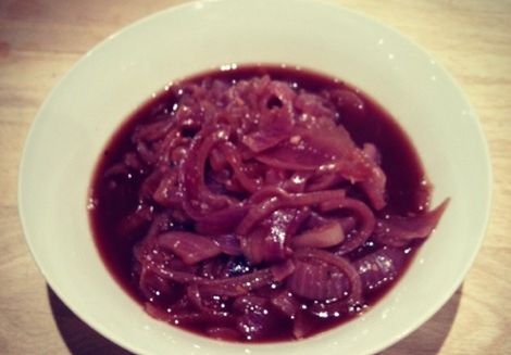 Dieta cu ceapă roșie: slăbești 4 kilograme pe săptămână