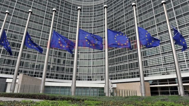 Acuzațiile lui Trump și impunerea tarifelor de 25%, respinse de Uniunea Europeană: ”Ar trebui să lucrăm împreună, nu unii împotriva celorlalţi”