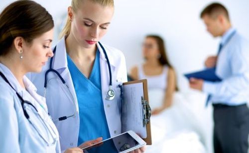 Trei obiceiuri banale care îţi reduc riscul de a muri cu 80%