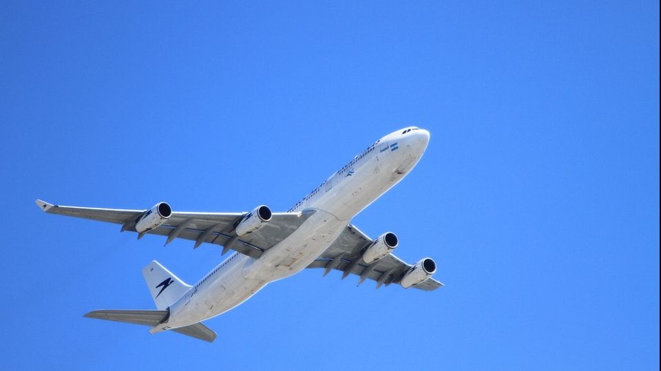 Cinci secrete surprinzătoare despre zborul cu avionul