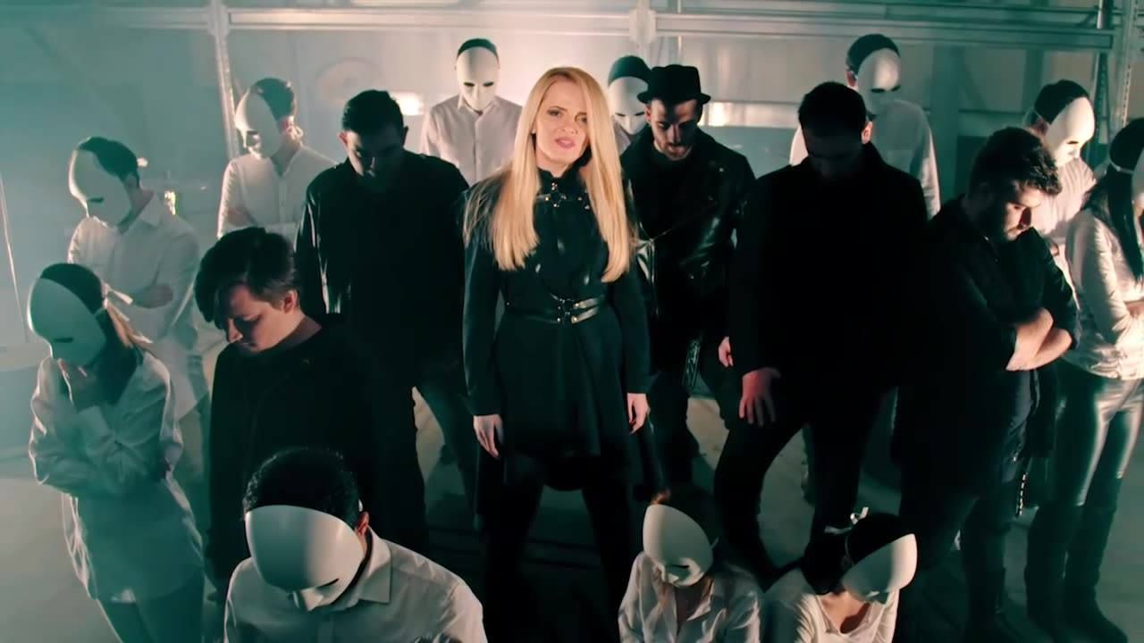 Câștigătorul Eurovision 2018. Blonda din trupa The Humans, refuzată de Smiley