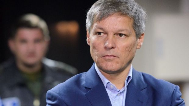 Un nou scandal pe scena politică. "De când a început să vă pută PNL-ul, domnule Cioloș?"