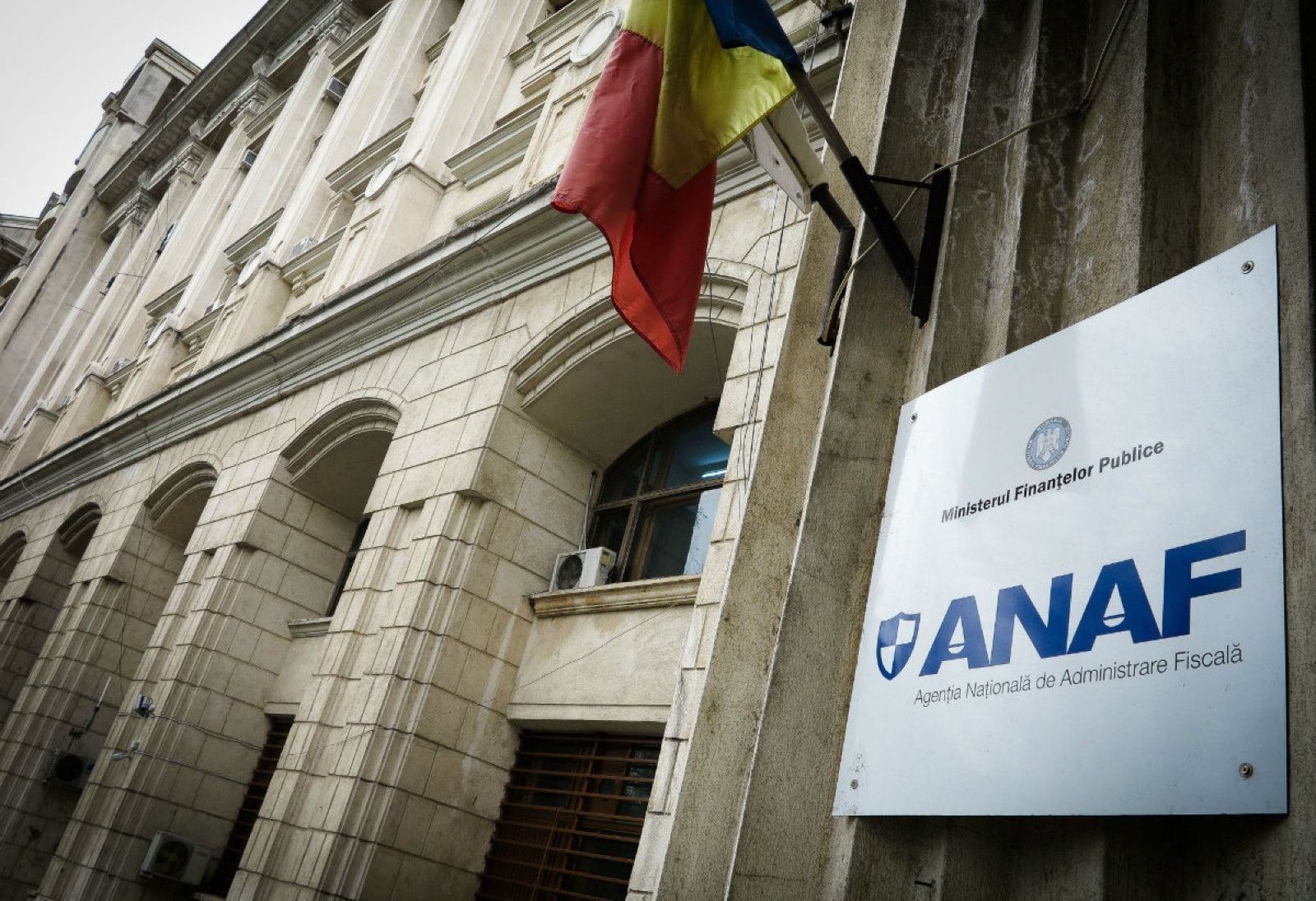În cât timp îţi restituie ANAF banii din regularizări, dacă ai plătit statului mai mult