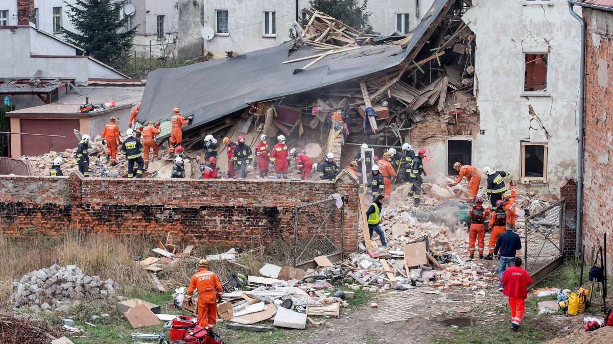 Polonia. 4 morţi, 21 de răniţi, după ce s-a prăbuşit o clădire