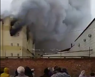 Incendiul de la mall-ul din Rusia ia proporții apocaliptice: 64 de morți, printre care zeci de copii