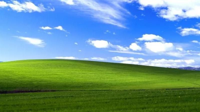 Cum arată în realitate celebra imagine de fundal de la Windows XP