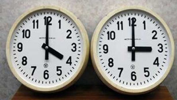 Proiect de lege: Să renunţăm la trecerea la ora de vară. Motivul: efecte negative asupra sănătăţii