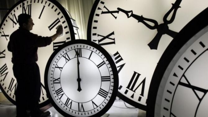 Schimbarea orei. Vom dormi mai puţin! Cum se dă ceasul