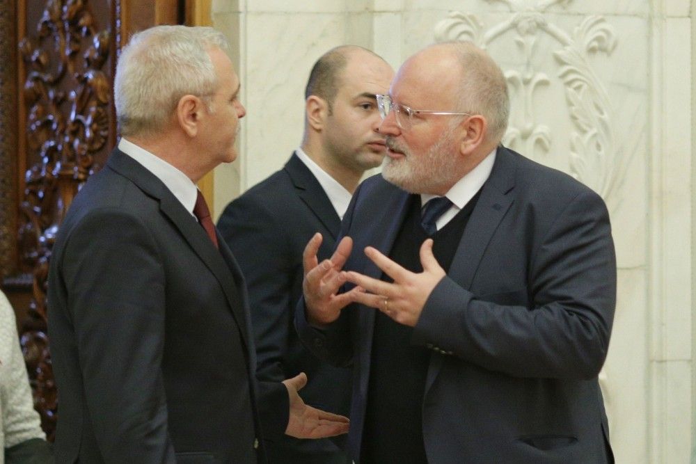 Timmermans avertizează România: ”Pentru numele lui Dumnezeu, nu alergați în direcția opusă!”