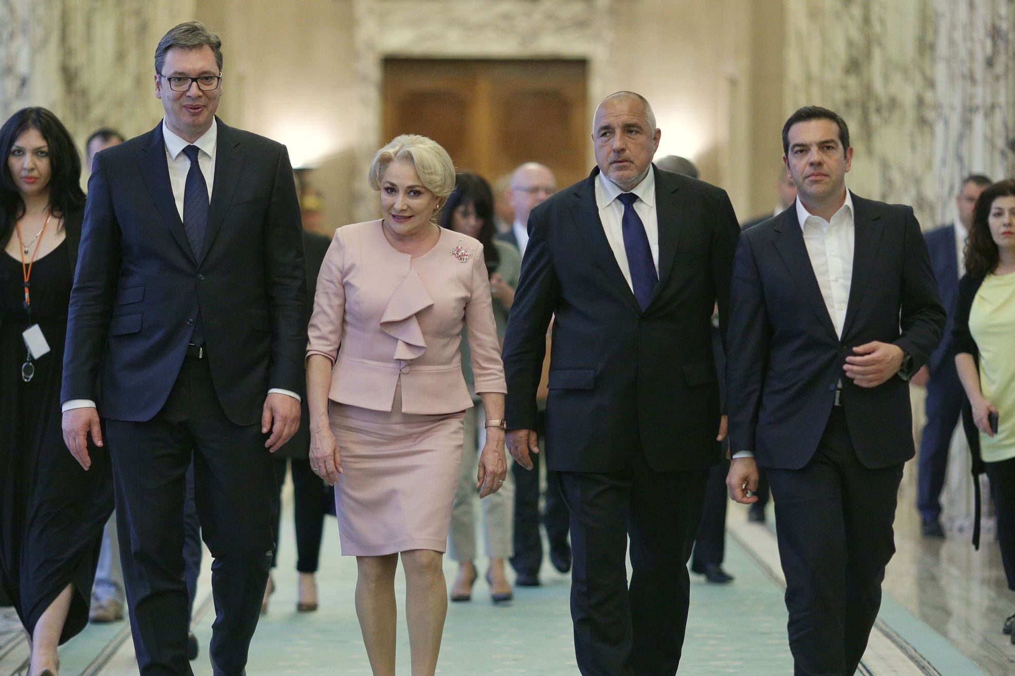 Dăncilă i-a primit pe premierii Greciei şi Bulgariei, şi pe preşedintele Serbiei. Ce au discutat