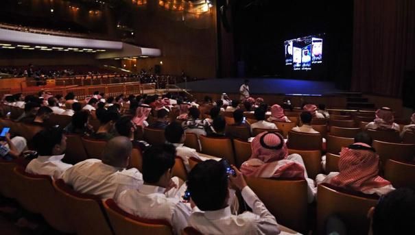 Prima sală de cinema se va deschide în Arabia Saudită după... 35 de ani