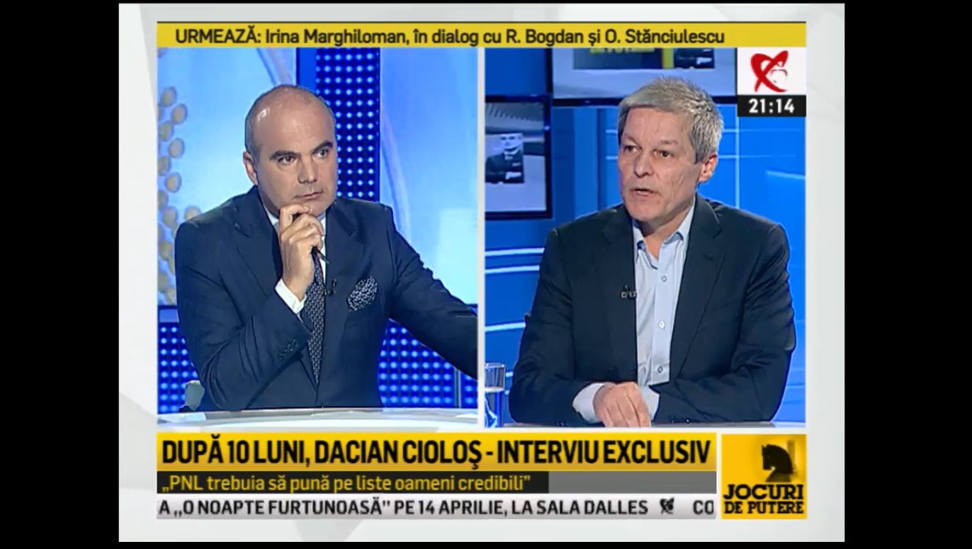 Dacian Cioloş: România are nevoie de tineri care să îşi asume un viitor politic